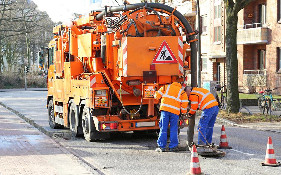 camion pompage assainissement Montévrain
